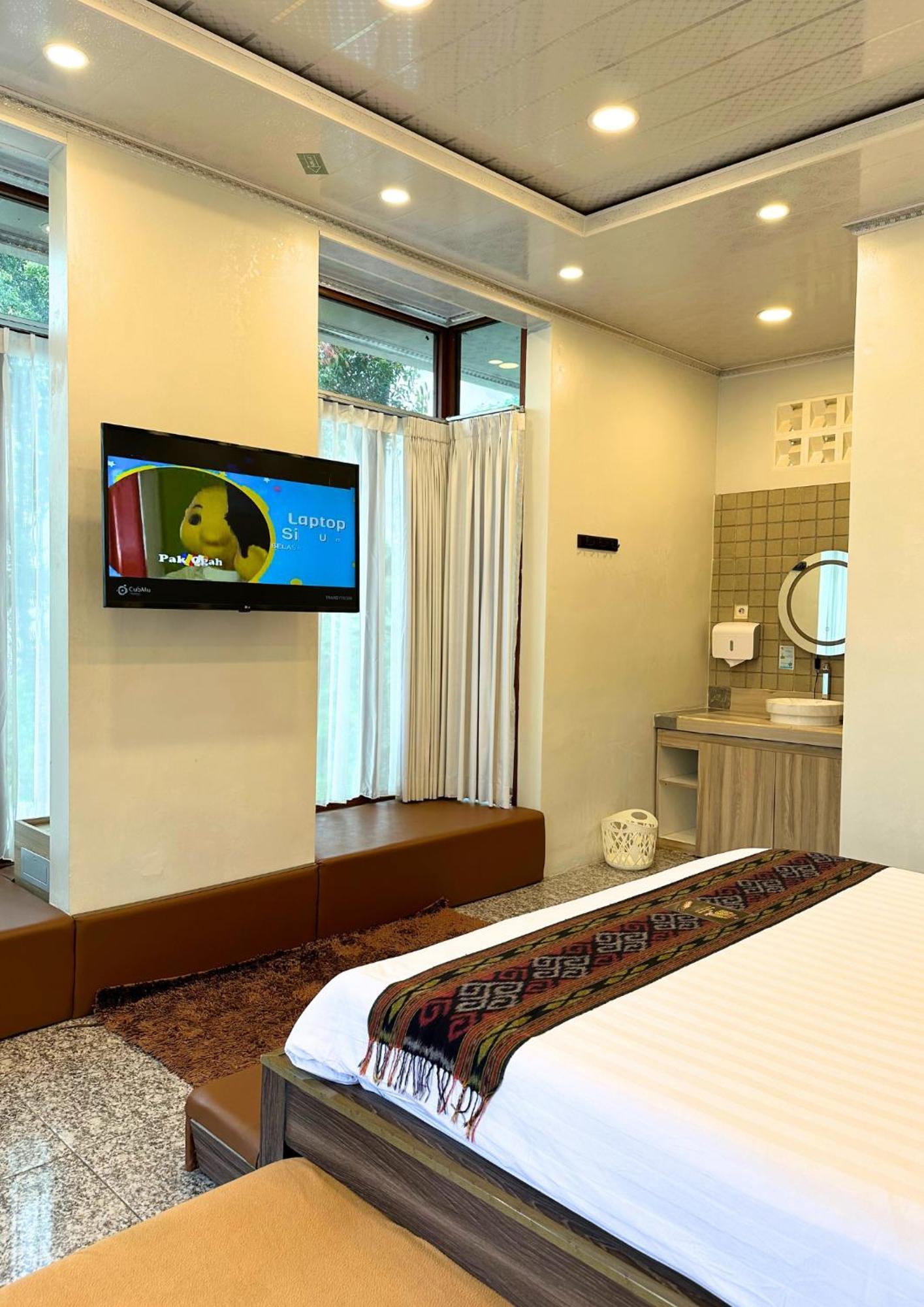 De Pointe Resort & Resto Campaka Exterior photo