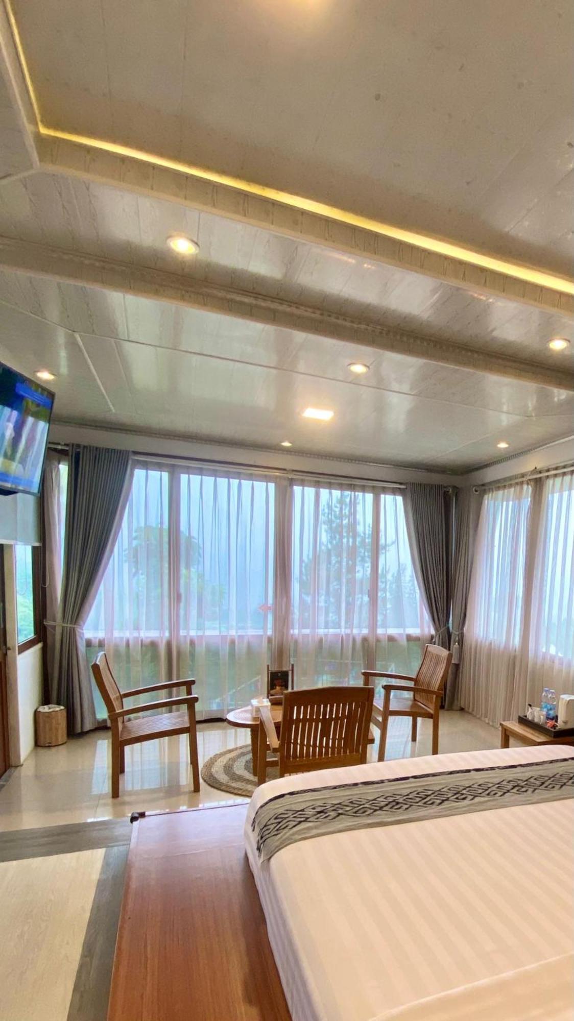 De Pointe Resort & Resto Campaka Exterior photo